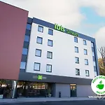 מלון Ibis Styles מונטובן