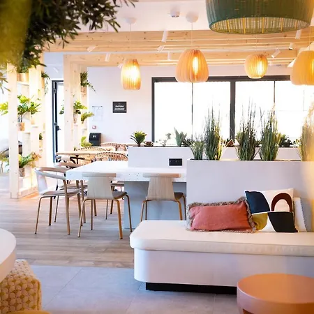 Ibis Styles Μοντωμπάν