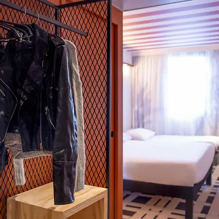 Ibis Styles Ξενοδοχείο Μοντωμπάν