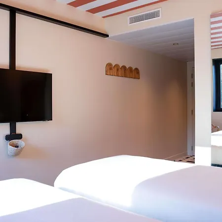 Ibis Styles 3* Μοντωμπάν